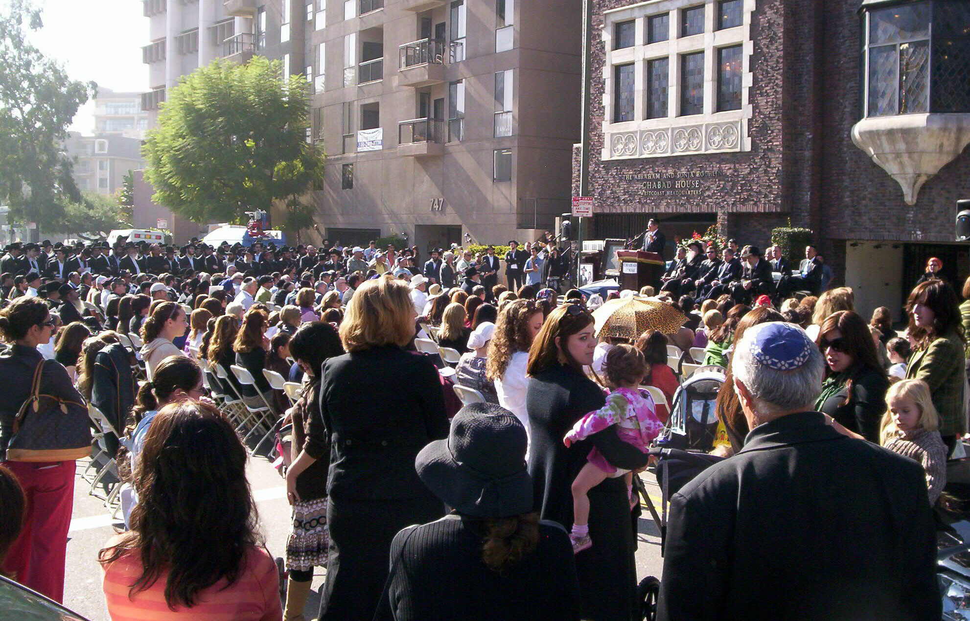 Crowds gather at Chabad of Wetwood in Los Angeles, CA, to mourn the loss of Rabbi Gavriel Holtzberg and his wife Rivka, and several other Israeli vicitms, Z"L