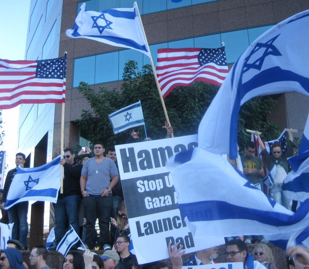 click here to see a short video of the Rally for Israel in Westwood 11/18/12  where around 3,000 showed up at short notice to give enthusiastic support for Israel